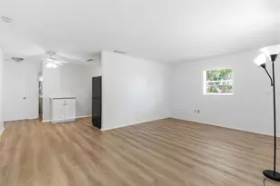 2227 Montclair Dr, Sarasota, FL 34231 - Photo 5