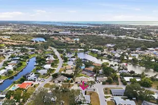 2227 Montclair Dr, Sarasota, FL 34231 - Photo 49