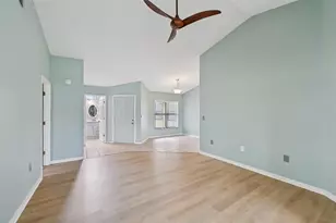 227 Southampton Dr, Venice, FL 34293 - Photo 11