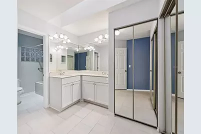 227 Southampton Drive #289, Venice, FL 34293 - Photo 29