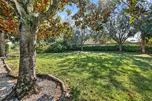 3710 80th Dr E, Sarasota, FL 34243 - Photo 35