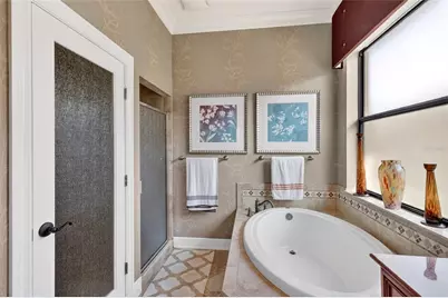 3710 80th Drive E, Sarasota, FL 34243 - Photo 27