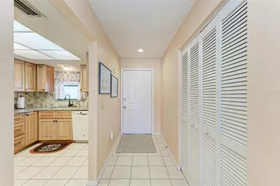 525 Barcelona Avenue #207, Venice, FL 34285 - Photo 5