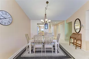 525 Barcelona Ave, Venice, FL 34285 - Photo 9