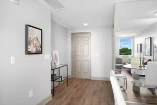 800 N Tamiami Trail, Sarasota, FL 34236 - Photo 5