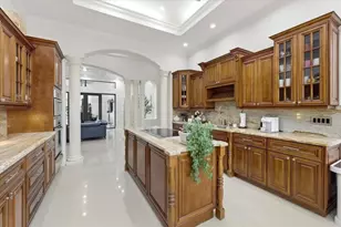 10181 NW 131st St, Hialeah, FL 33018 - Photo 17