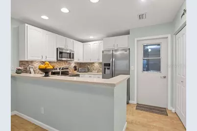 4021 Oakhurst Drive #3121, Sarasota, FL 34233 - Photo 13