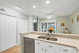4021 Oakhurst Dr, Sarasota, FL 34233 - Photo 15