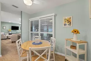 4021 Oakhurst Dr, Sarasota, FL 34233 - Photo 17