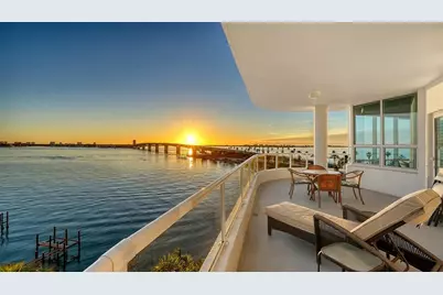 136 Golden Gate Point #502, Sarasota, FL 34236 - Photo 9