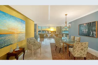 136 Golden Gate Point #502, Sarasota, FL 34236 - Photo 3