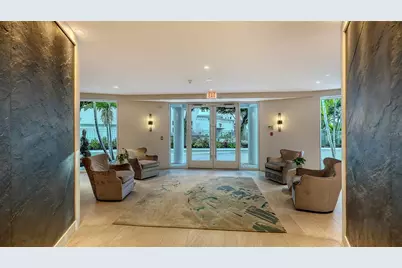 136 Golden Gate Point #502, Sarasota, FL 34236 - Photo 21