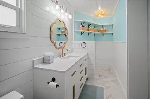 208 84th St, Holmes Beach, FL 34217 - Photo 23