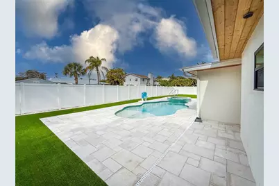 208 84th Street, Holmes Beach, FL 34217 - Photo 29