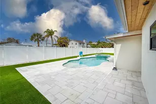 208 84th St, Holmes Beach, FL 34217 - Photo 29