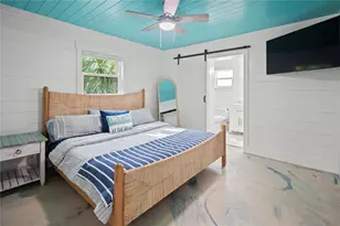 208 84th St, Holmes Beach, FL 34217 - Photo 19