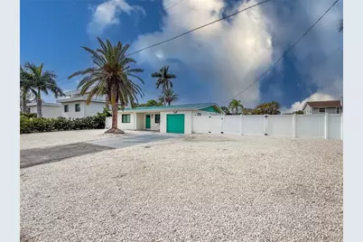 208 84th Street, Holmes Beach, FL 34217 - Photo 43