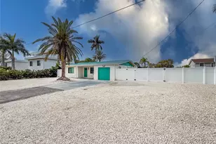 208 84th St, Holmes Beach, FL 34217 - Photo 43