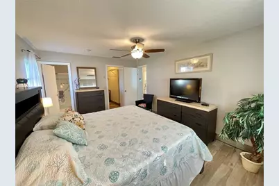 3495 Tree Line Court #8, Sarasota, FL 34231 - Photo 23