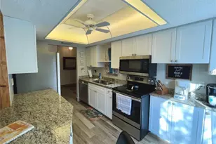 3495 Tree Line Ct, Sarasota, FL 34231 - Photo 9