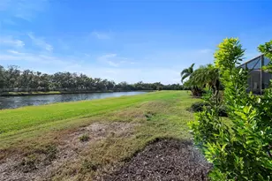 2525 Vaccaro Dr, Sarasota, FL 34231 - Photo 57