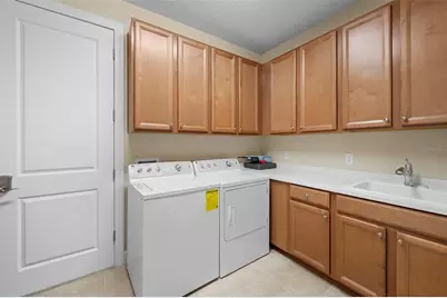 2525 Vaccaro Drive, Sarasota, FL 34231 - Photo 13