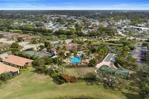 2525 Vaccaro Dr, Sarasota, FL 34231 - Photo 71