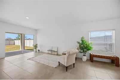 11252 Fieldstone Drive, Palmetto, FL 34221 - Photo 9