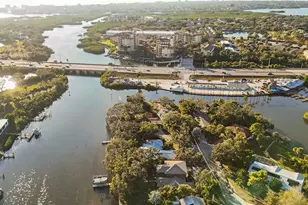 5381 Palos Verdes Dr, Sarasota, FL 34231 - Photo 27