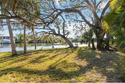 5381 Palos Verdes Drive, Sarasota, FL 34231 - Photo 21