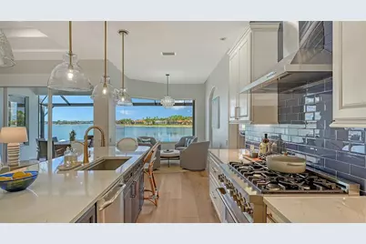 6619 Waters Edge Way, Lakewood Ranch, FL 34202 - Photo 23