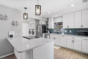 1773 Southwood St, Sarasota, FL 34231 - Photo 5