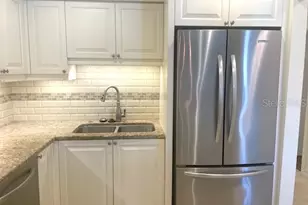 554 Sutton Pl, Longboat Key, FL 34228 - Photo 9