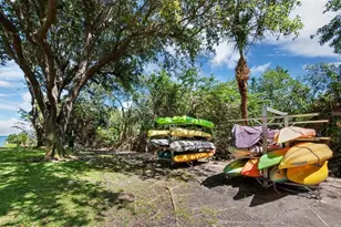 554 Sutton Pl, Longboat Key, FL 34228 - Photo 25