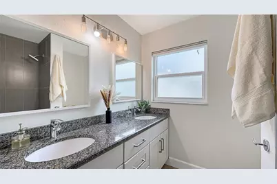 2115 Grove Street, Sarasota, FL 34239 - Photo 25