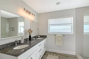 2115 Grove St, Sarasota, FL 34239 - Photo 21