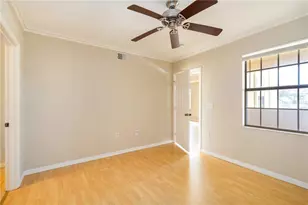 1030 Villagio Cir, Sarasota, FL 34237 - Photo 15