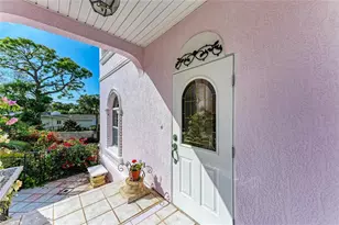 282 Santa Maria St, Venice, FL 34285 - Photo 5