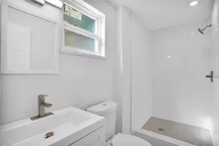 1205 Highland St S, Saint Petersburg, FL 33701 - Photo 29