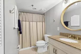 1001 Benjamin Franklin Dr, Sarasota, FL 34236 - Photo 21