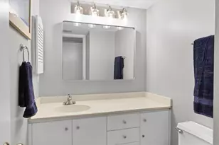 1001 Benjamin Franklin Dr, Sarasota, FL 34236 - Photo 17