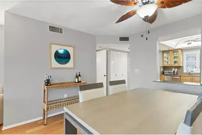 1001 Benjamin Franklin Drive #403, Sarasota, FL 34236 - Photo 9