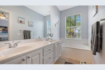 1500 Burgos Drive, Sarasota, FL 34238 - Photo 17