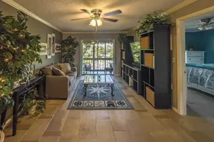 3766 Lake Bayshore Dr, Bradenton, FL 34205 - Photo 9