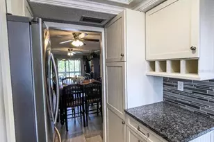 3766 Lake Bayshore Dr, Bradenton, FL 34205 - Photo 5