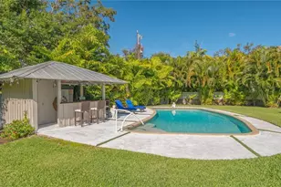 3606 Palonia Ct, Sarasota, FL 34239 - Photo 19