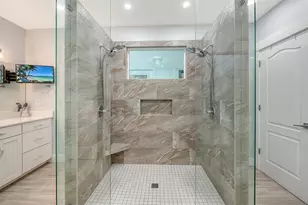 3606 Palonia Ct, Sarasota, FL 34239 - Photo 27