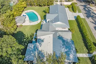 3606 Palonia Ct, Sarasota, FL 34239 - Photo 69