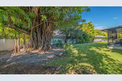 3606 Palonia Court, Sarasota, FL 34239 - Photo 65