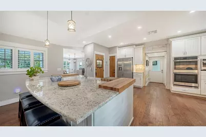 3606 Palonia Court, Sarasota, FL 34239 - Photo 3